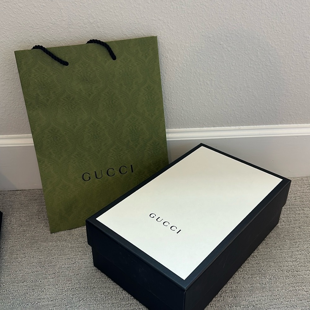 Gucci shoes box + bag - LIKE NEW